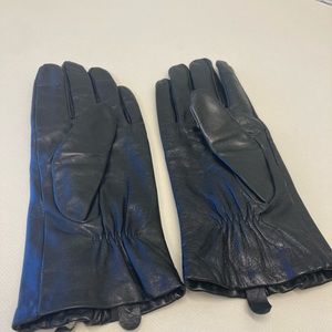 Michael kors womens soft leather gloves